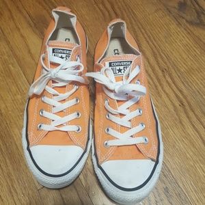 Orange low top converse